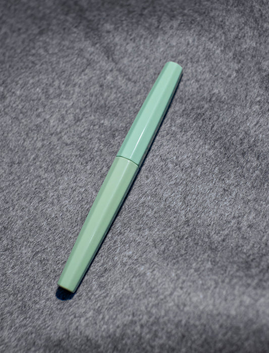 Ebonite Green Urushi Octagonal Fountain Pen Barrel, compatible with Sailor 1911L/Progear nibs.(with flaws)