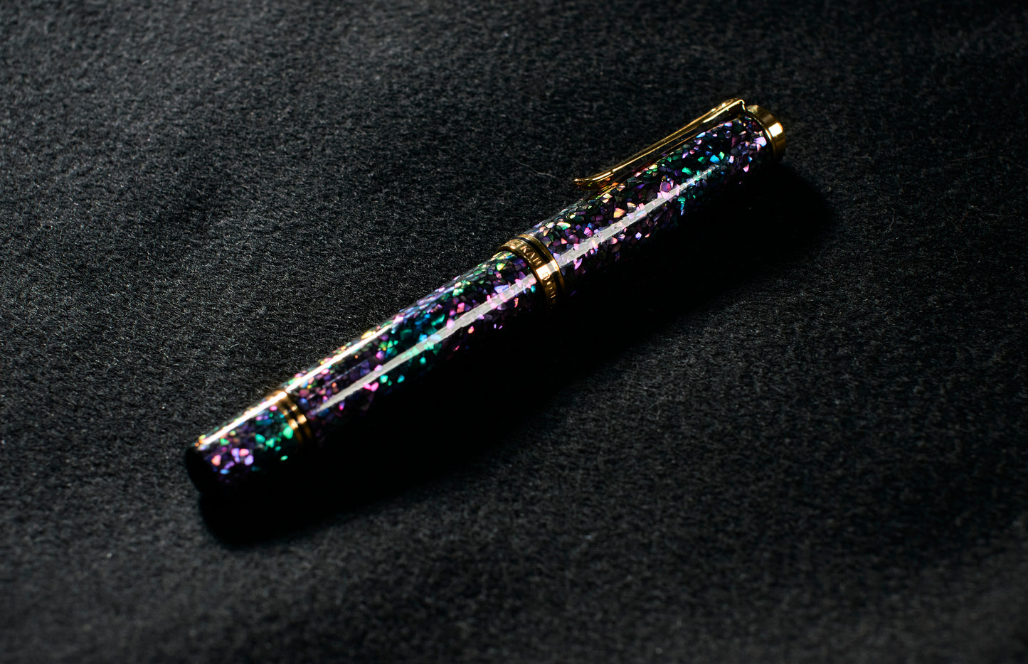 Pelikan M1000 Black Urushi with Raden（Aogai）