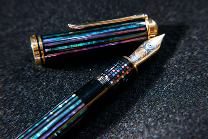 Pelikan M1000/M800 Black Urushi with Raden (Aogai)