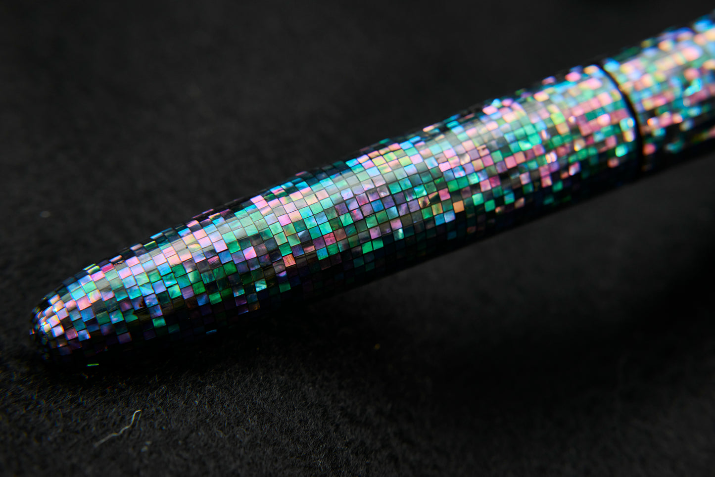 Ebonite Barrel with Mosaic Raden