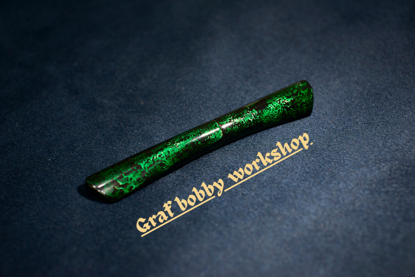 Ebonite/Ebony Red&Green Gem Sand  Dorsal Fin Fountain Pen Barrel