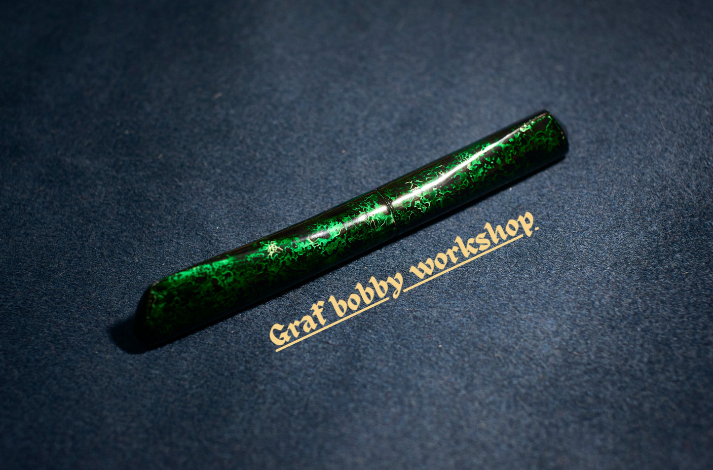 Ebonite/Ebony Red&Green Gem Sand  Dorsal Fin Fountain Pen Barrel